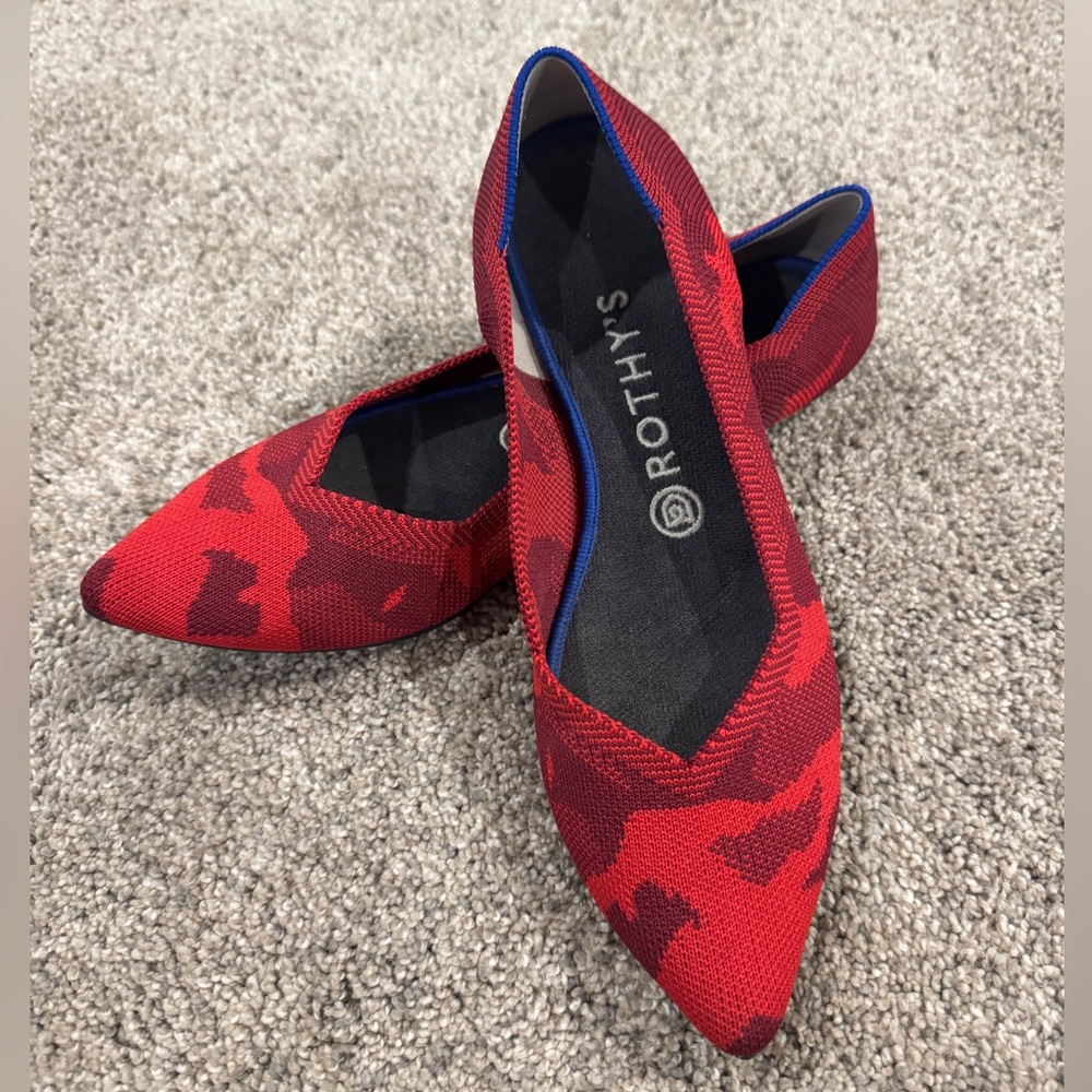 Rothy’s The Point Red Camo Black Pointed Toe Flats - RARE RETIRED